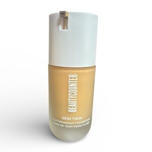 Beautycounter Skin Twin Foundation + The Better Blender - Medium 310